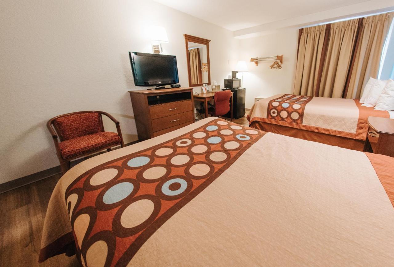 Motel Super 8 By Wyndham Danbury Exteriér fotografie